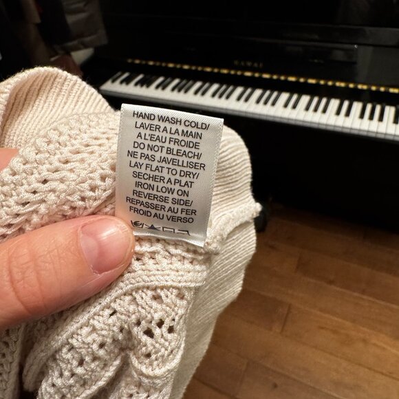 Gentle Fawn Knit Sweater | Size Medium | Blush Pink | Feminine Bubble Sleeves - Picture 4 of 7